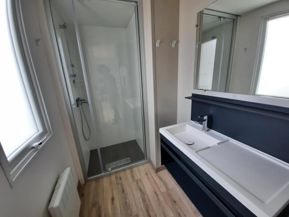 Mobil Home Tout Confort Saint-Hilaire-de-Riez Exterior photo